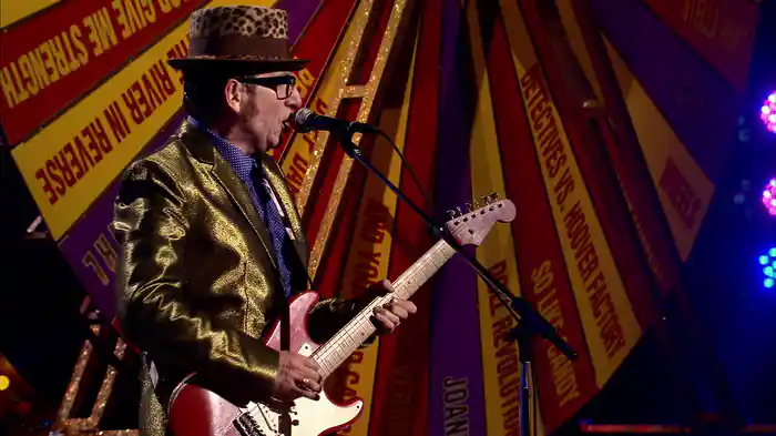 Earthbound (Live From The Spectacular Spinning Songbook Tour / 2011)