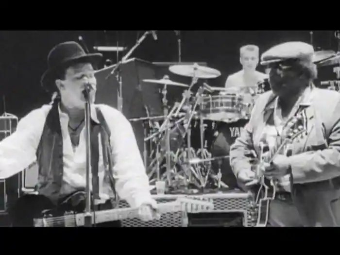 When Love Comes To Town (Rattle & Hum Version)