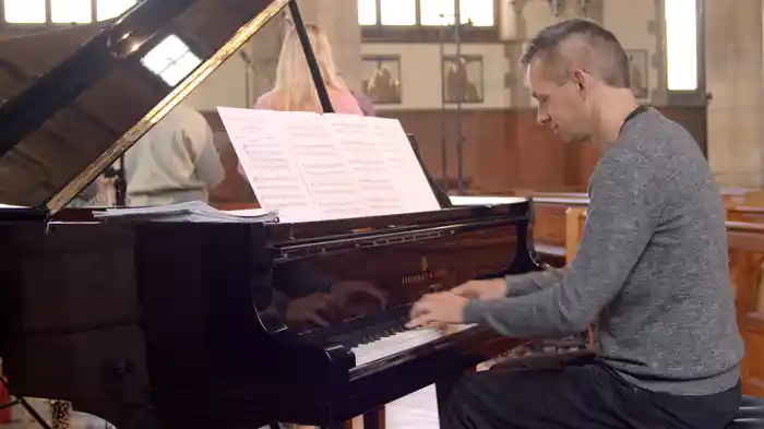 Howells: A New Year Carol