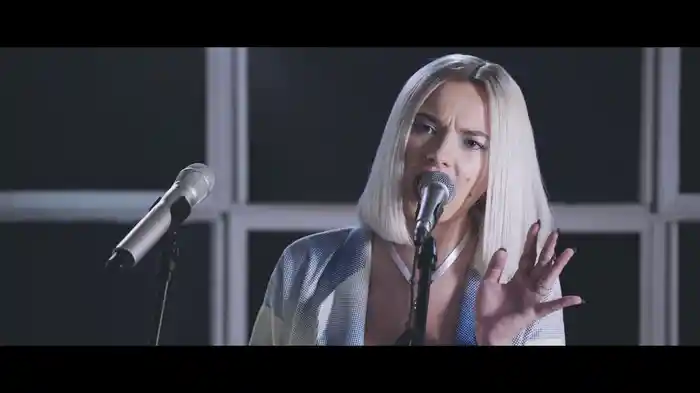 I'm Fine (Red Bull Stripped Session)