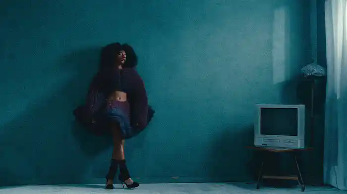 16 Seconds (Mini Music Video)