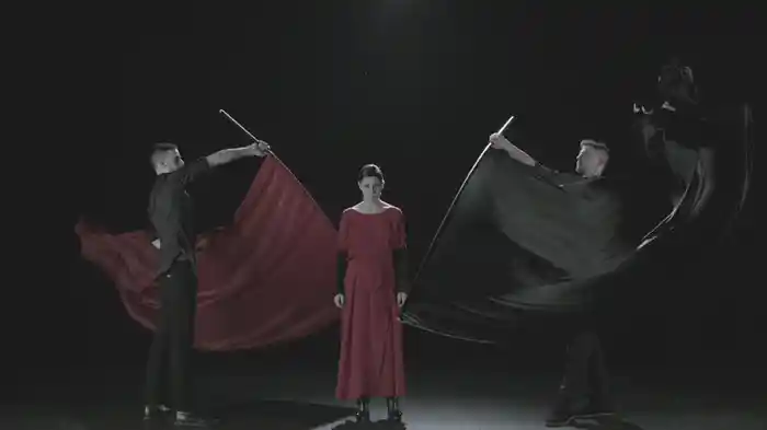 Un filo di seta negli abissi