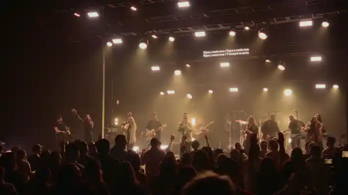 Digno y Santo (Live At Gateway Church, Southlake, TX, 2023)