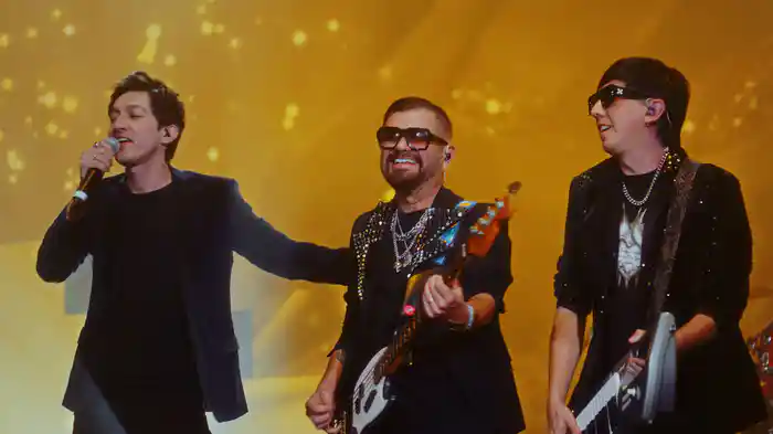 Cada Que... (En Vivo Desde El Palacio de los Deportes, CDMX)
