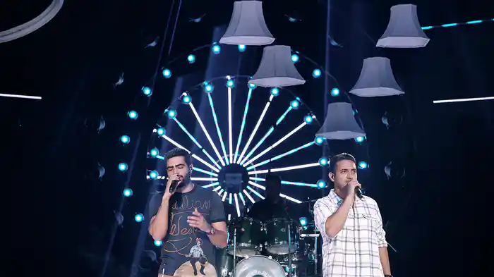 Outro Personagem (Ao Vivo)