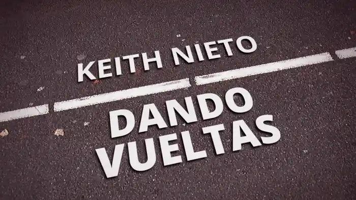 Dando Vueltas (LETRA)