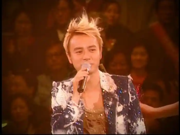 MEDLEY : 夏日之神話 / 知心當玩偶 / 球迷奇遇 (2003 Live)