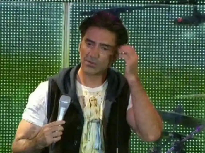 Tú Sabes Quien (Live At El Lunario En la Ciudad De México/2010)