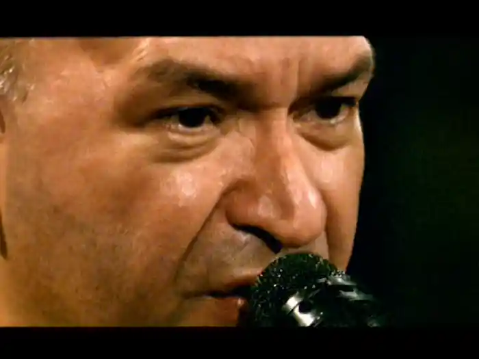 220 Desencapado (Ao Vivo)