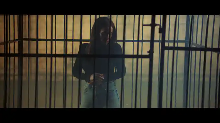 Dis-moi qui tu es