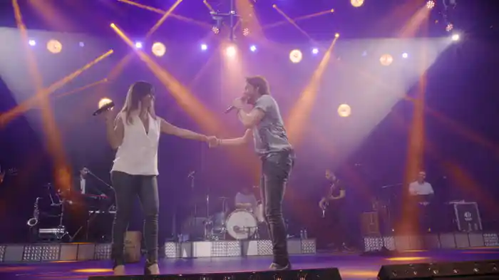 La Voz De Dentro (En Directo En El Estadio Olímpico De La Cartuja De Sevilla / 2016)