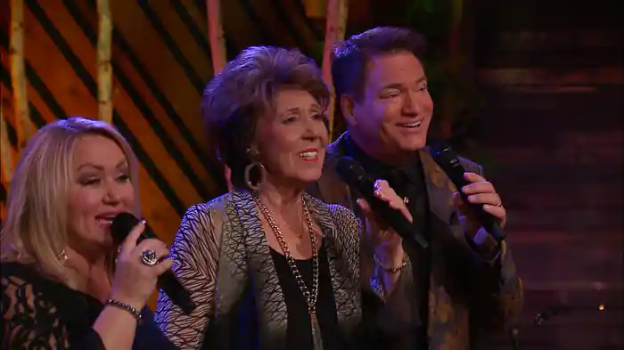 I'm Longing For Jesus To Come Back (Live)