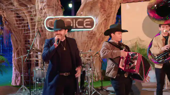 Me Siento Enamorado (En Vivo)