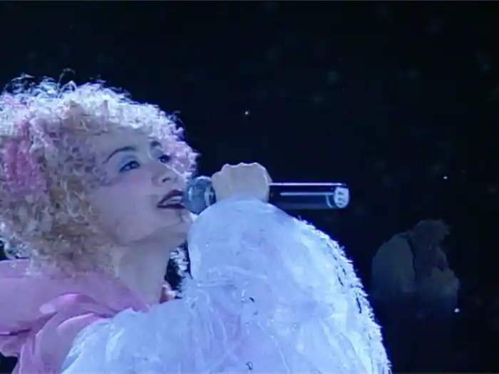 飄雪 (Live in Hong Kong/1996)