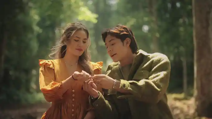 Tak Berharap Lagi (Lyric Video)