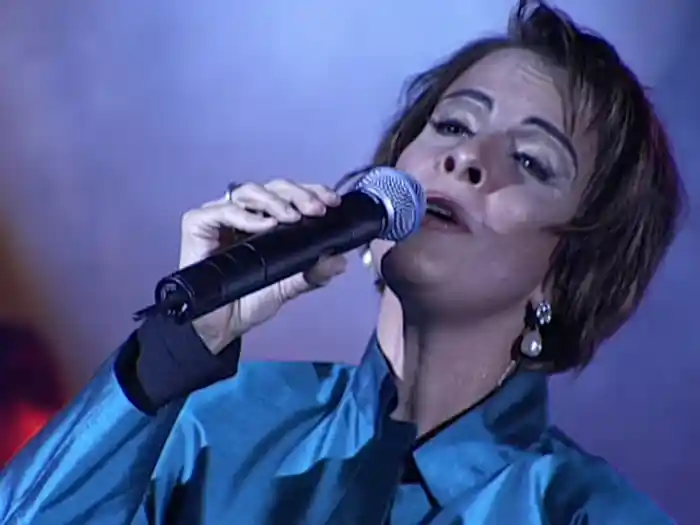 Besame / Citação Instrumental: Contra Milonga A La Funerala (Ao Vivo)