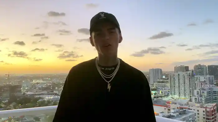 Casa Sola - Miami Vibez