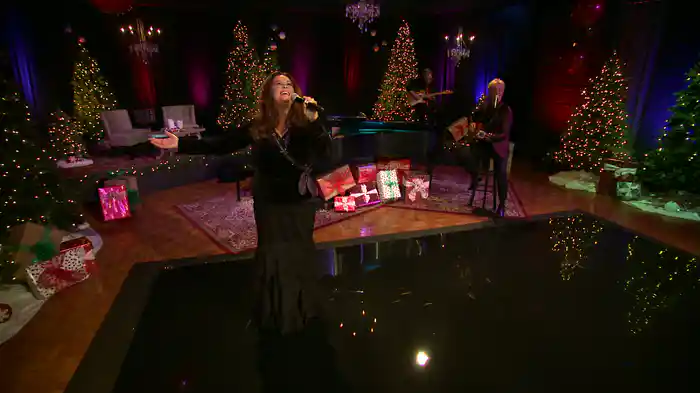 Home For The Holidays (Live At Gaither Studios, Alexandra, IN / 2022)