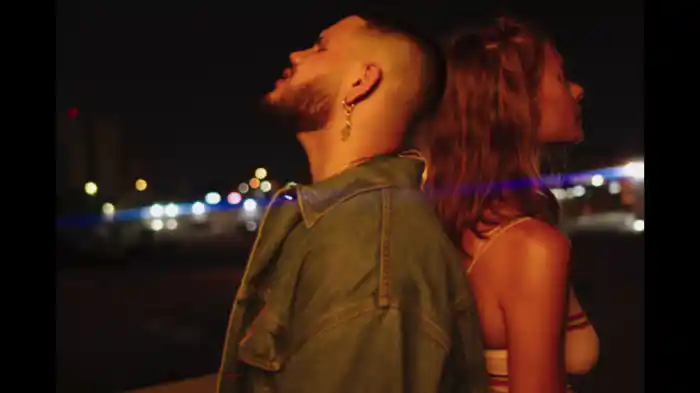 Pase Lo Que Pase (Remix)