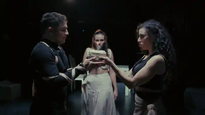 CUMPLEAÑOS (ira) (MELODRAMÁTICA LA EXPERIENCIA)