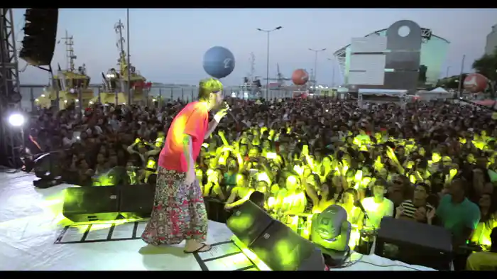 Sol Em Festa / Citação Poema: Meto-me Para Dentro (Ao Vivo)