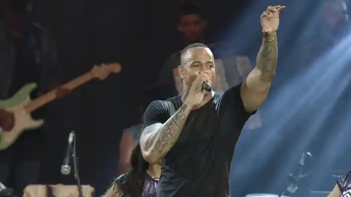 Se Eu Tiver Solteiro (Ao Vivo)