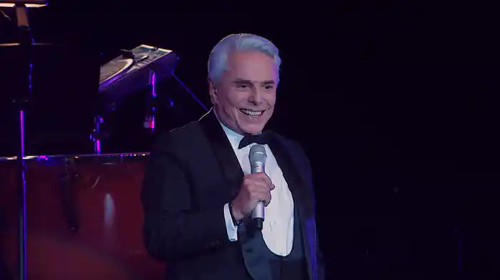 Agujetas De Color De Rosa (En Vivo)