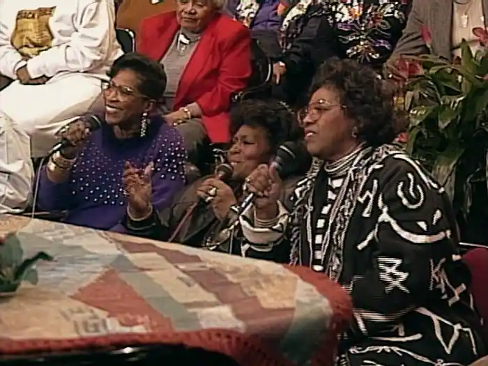 Jesus Loves Me (Live)