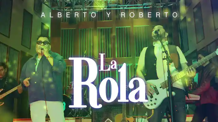 La Rola (LETRA/En Vivo)