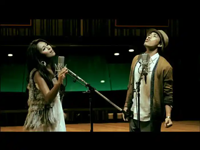 ベイビー・アイラブユー （love with シェネル）