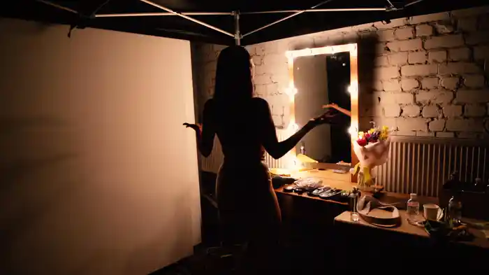 Kryptonite (Behind The Scenes)