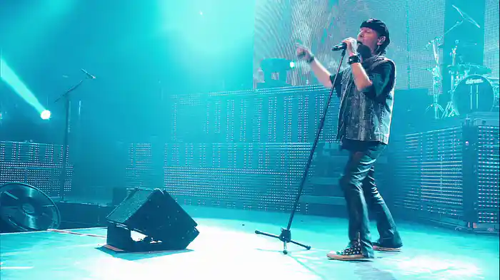 Loving You Sunday Morning (Live)