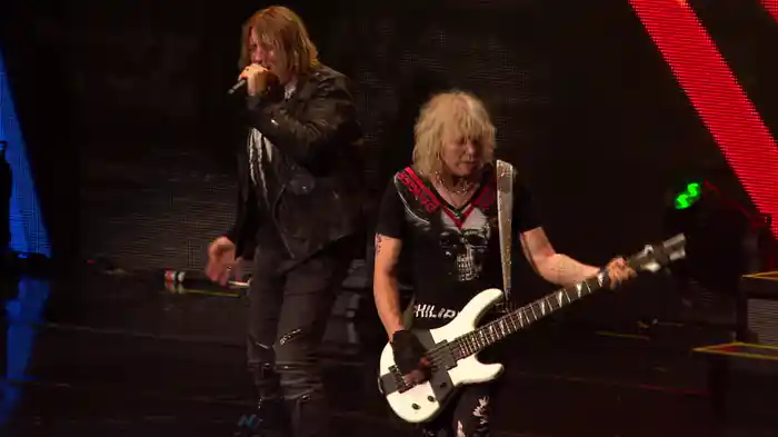 Pour Some Sugar On Me (Live)