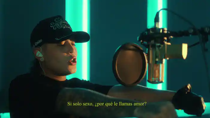 Cualquiera Miente (Lyric Video)