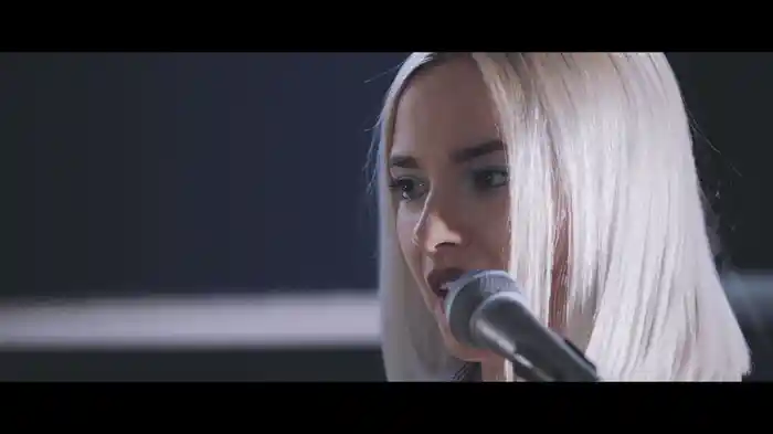 Kokosanki (Red Bull Stripped Session)