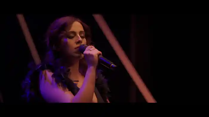 Sou A Casa (Ao Vivo No Capitólio, Lisboa / 2019)