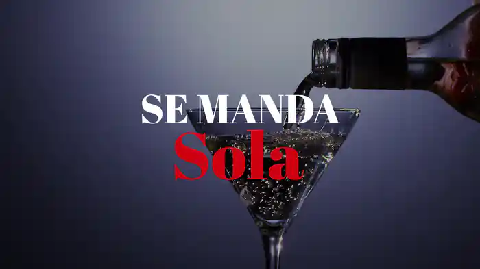 Se Manda Sola (Lyric Video)