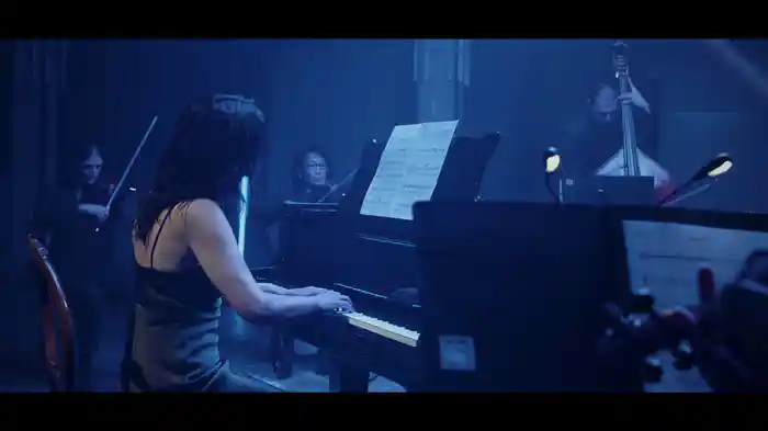 Awadis: Étude No. 5: Traces (Orchestral Version / Live from Kühlhaus Berlin)