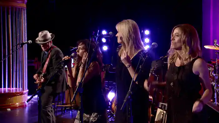 Tear Off Your Own Head (It's A Doll Revolution) (Live From The Spectacular Spinning Songbook Tour / 2011)