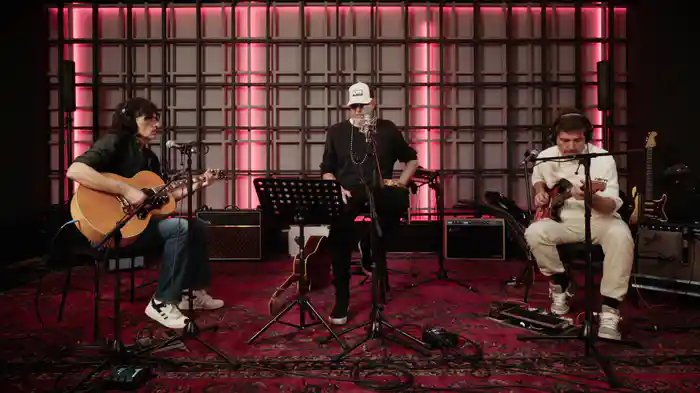 Noi Siamo Gli Altri (Acoustic Video)