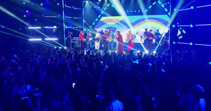 Não Custa Nada tentar (Ao Vivo Em São Paulo / 2025)