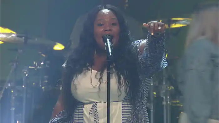 Put A Praise On It (Praise/Live At Passion City Church)