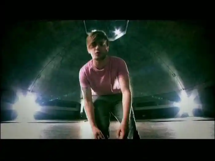 Baschi - Irgendwie Wunderbar - Video (International Version)
