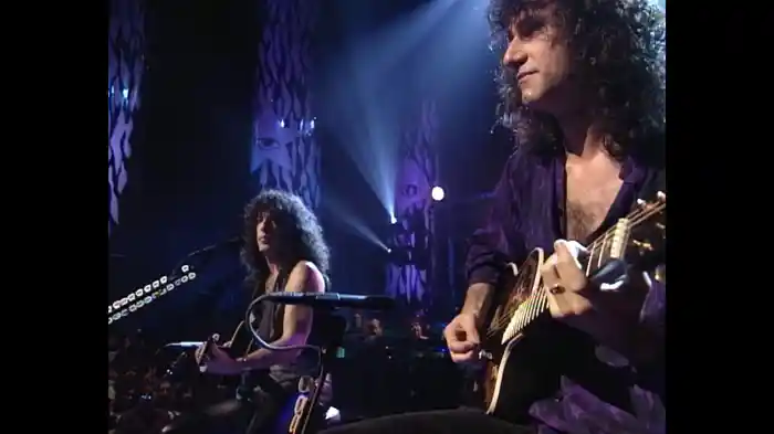 I Still Love You (Live On MTV Unplugged)