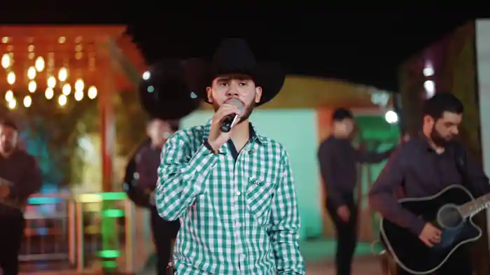 Joven Sinaloense (En Vivo)