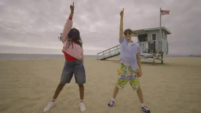 Summer Starts Now (Dance Along)