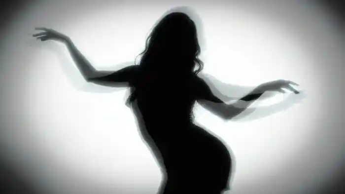 Quiero Perderme En Tu Cuerpo (Lyric Video)