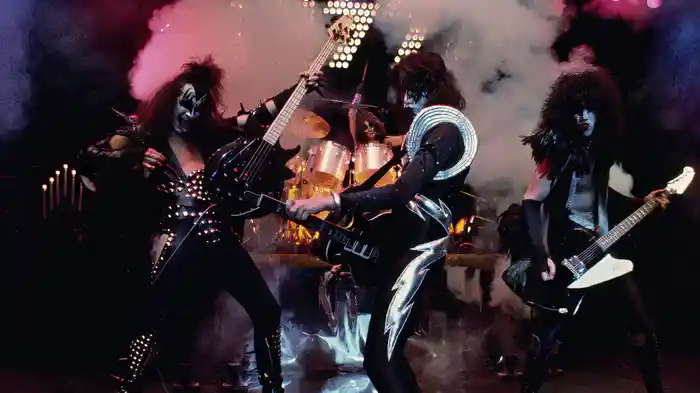 Rock And Roll All Nite (Live/1975 / Visualizer)
