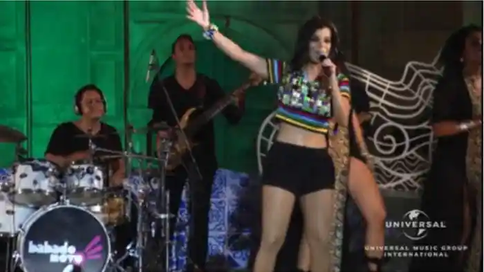 Danadinho Do Coração (Live)