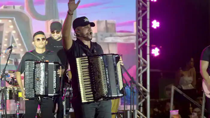 Viciei Nessa Parada (Ao Vivo Em Sergipe / 2026)